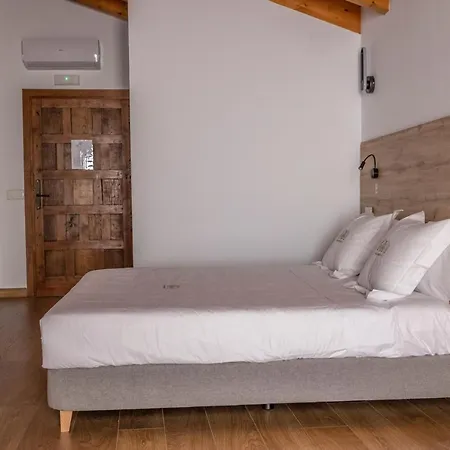 Anj Guest house *