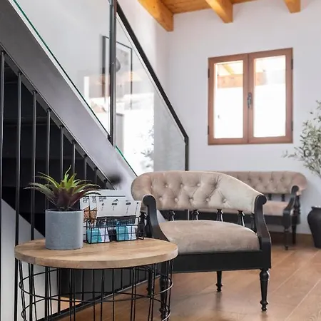 Anj Guest house